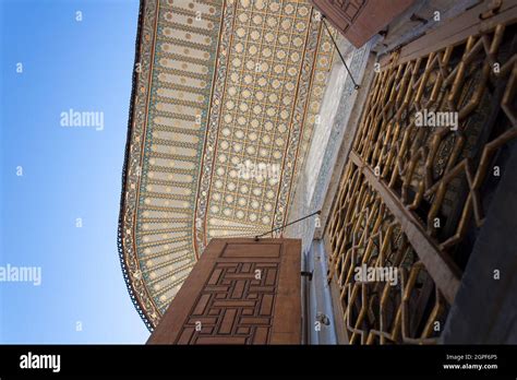 Istanbul, Turkey; May 25th 2013: Detail of Topkapi palace architecture Stock Photo - Alamy