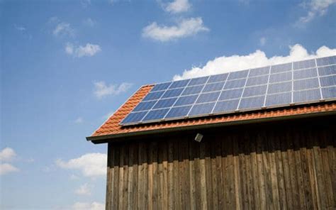 Off Grid Solar Batteries: What's The Best? | LithiumHub