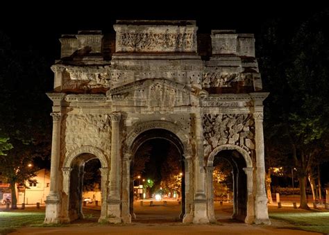 Triumphal Arch of Orange, France - Map, Facts, Location, Where is