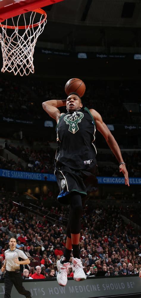 Giannis Antetokounmpo Dunk