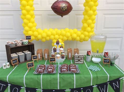 Football party! | Football birthday party, Football theme party ...