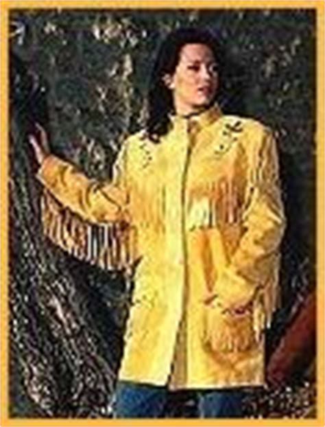 Native American Clothing: Dance regalia, buckskin dresses, and other ...