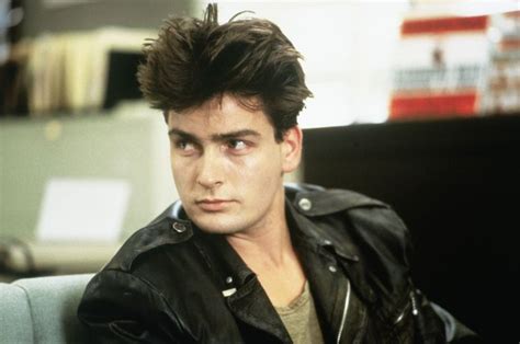 Charlie Sheen in Ferris Bueller's Day Off (1986) | Charlie sheen ...