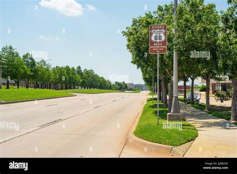 Oklahoma Route 66 sign, Original Route 1926, road running through ...