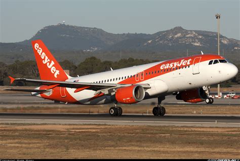 Airbus A320-214 - EasyJet Europe | Aviation Photo #5571617 | Airliners.net