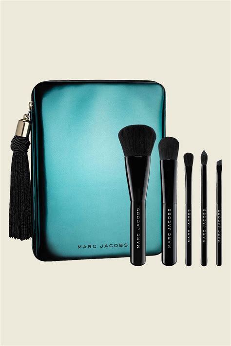 Marc Jacobs Beauty - 5-Piece Petites Brush Collection Eyeliner Brush, Eyeshadow Brushes, Makeup ...