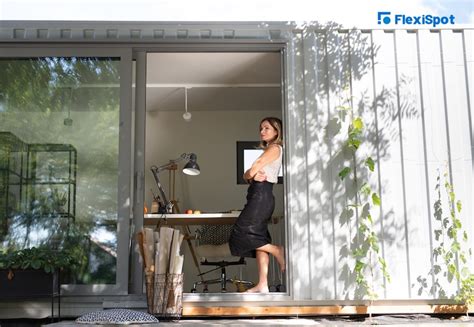 Top Backyard Office Pod Ideas for Remote Workers | FlexiSpot