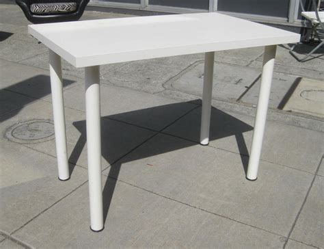 UHURU FURNITURE & COLLECTIBLES: SOLD - Small White Table - $15