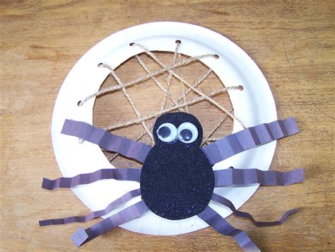 Paperplate Spider and Web Fall Crafts For Kids, Kids Crafts, Art For Kids, Easy Projects, Craft ...