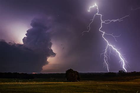 The Ultimate Guide to Photographing Lightning — Jason Weingart Photography