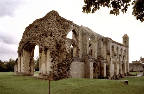 Glastonbury - Abbey, Chalice Well and Tor - Glastonbury, Somerset