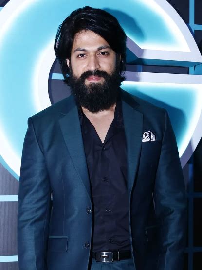 'KGF' star, Yash's Struggle Story: Left Home With 300 Rupees To Become ...