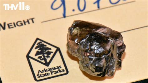 9-carat diamond found at Arkansas state park! - YouTube