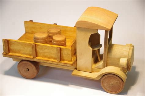 Wooden Toy Vintage Truck