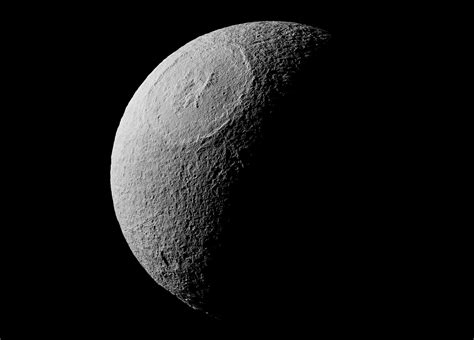 Cassini Image of Odysseus Crater on Saturn’s Icy Moon Tethys