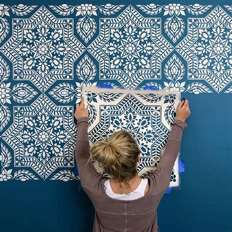 Spanish tile stencil pattern - Majolica tile wallpaper stencil for walls