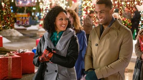 Tamera Mowry-Housley dishes on new Hallmark movie, A Christmas Miracle