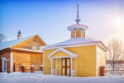 Premium Photo | Chapel of flora and lavra near the museum of russian valenki nikolskaya street ...