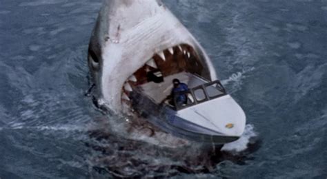 See These Movies or Die: The Netflix Instant Blog: #70: Shark Attack 3: Megalodon