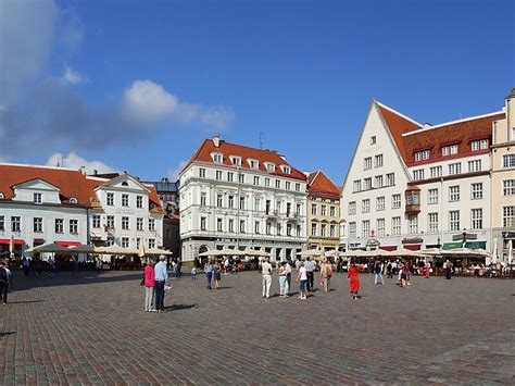 Town Hall Square in Tallinn, Estonia | Sygic Travel