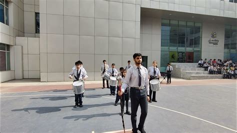 DRUMLINE OF LOTUS VALLEY INTERNATIONAL SCHOOL, GURUGRAM - YouTube