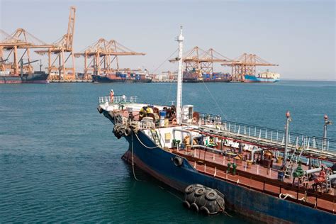 MEED | EXCLUSIVE: Oman weighs port expansion options