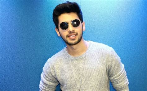 Armaan Malik Height, Age, Wiki, Bio, Family, Career, Girlfriend, Facts