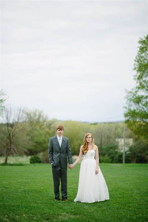 Understated Michigan Wedding at Historic Barns Park | Junebug Weddings | Michigan wedding ...