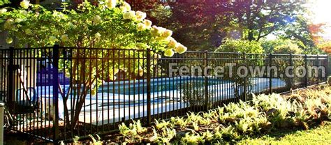 Top 5 Aluminum Fence Styles for 2023 | FenceTown