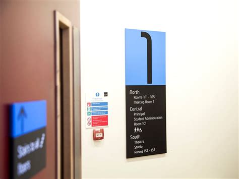 Rochdale Sixth Form College | Picto Sign | Wayfinding and Signage