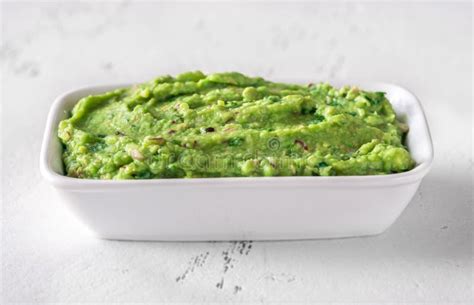 Bowl of guacamole stock image. Image of lunch, macro - 162818677