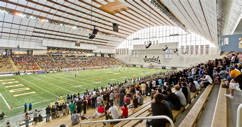 The Kibbie Dome - University of Idaho - Moscow, ID [1140x600] : r/stadiumporn