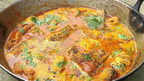 Rohu fish curry in village ! rahu fish fry recipe ! easy fish curry ...