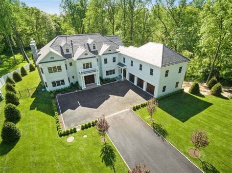 8 Aerial House Views Photo Gallery