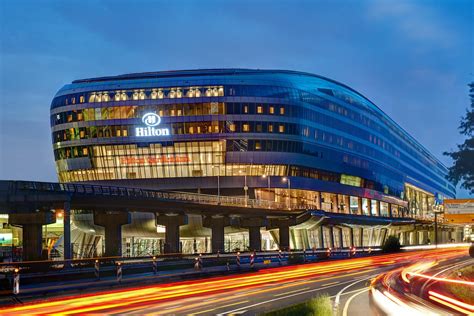 HILTON FRANKFURT AIRPORT, EUROPA: 1.883 fotos, comparação de preços e 61 avaliações - Tripadvisor