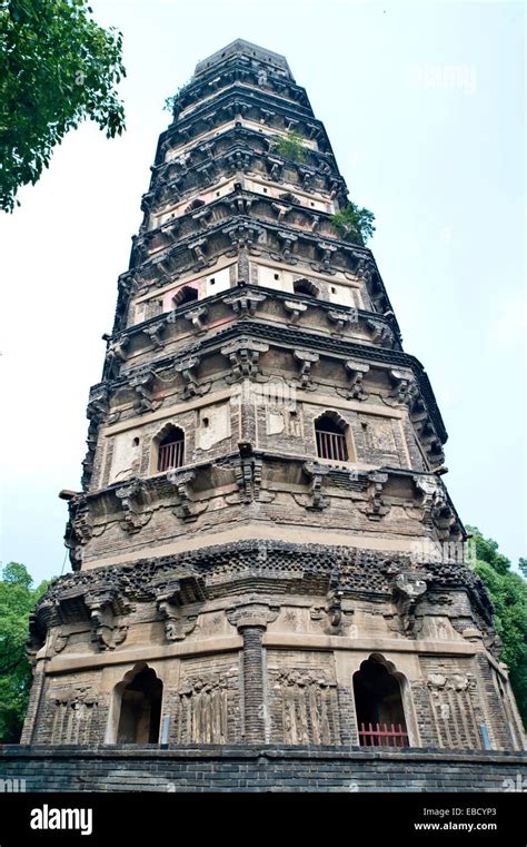 Pagoda Yunyanta, Tiger hill Huqiu, Suzhou, China Stock Photo - Alamy