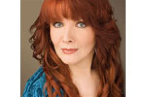 Maureen McGovern Heads Home for the Holidays at 54 Below