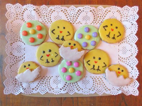 3 Super Easy Easter Biscuit Decoration Ideas | Emily Bashforth