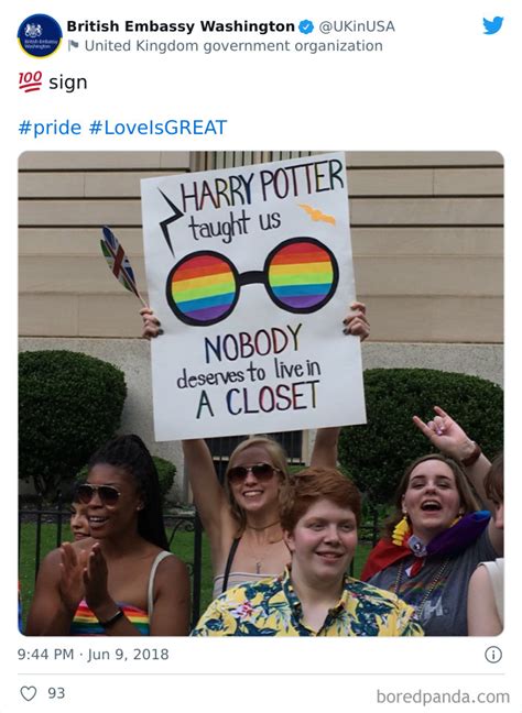 50 Chuckle-Inducing Pride Signs From Pride Parade | Bored Panda