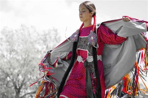 The Metis Clothing for Men and Women – National Aboriginal History Organization (NAHO)