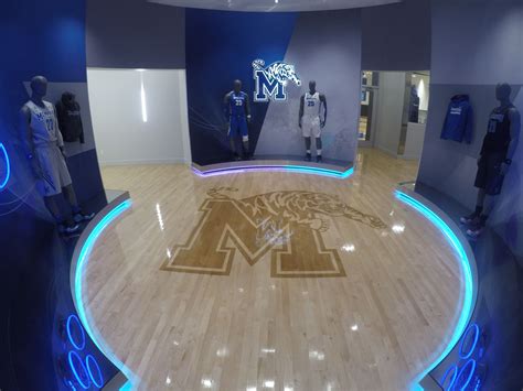 University of Memphis Laurie Walton Family Basketball Center | Sports ...