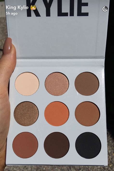 Kylie Jenner Launches Her First Eyeshadow Palette | BEAUTY/crew