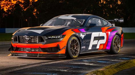 Ford Mustang GT4 Race Car Debuts Wearing Aggressive-Looking Body