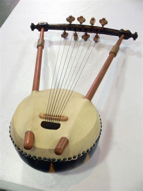 Nyatiti (Lira de KENIA) | Diy instruments, Musical instruments, Traditional music