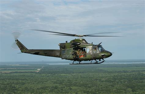 Archivo:CH-146 Griffon Helicopter.jpg - Wikipedia, la enciclopedia libre