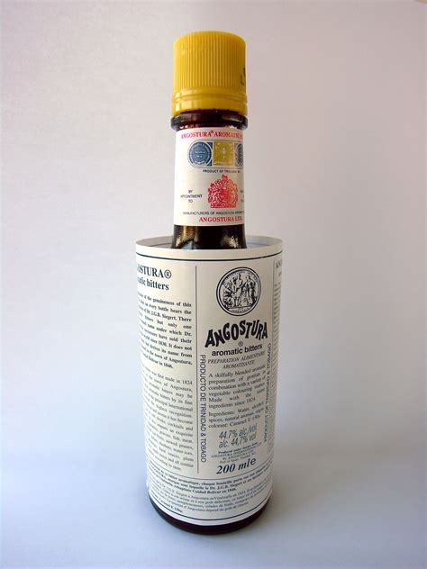 File:Angostura Bitter Flasche.jpg