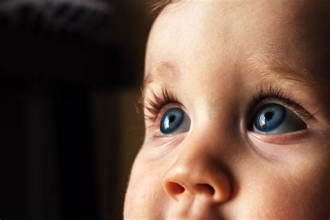 When Do Babies' Eyes Change Color? - Baby Chick