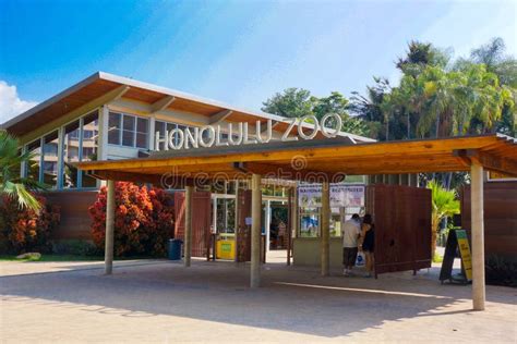 Honolulu Zoo Entrance Oahu Hawaii Editorial Photography - Image of ...