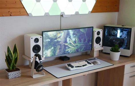 40 Gaming Setups That We Really Like