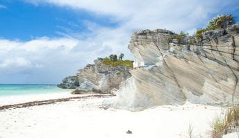 5 Best beaches in Eleuthera island, Bahamas - Ultimate guide (December 2024)